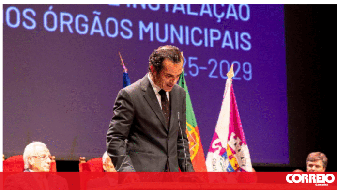 Deputado municipal do PS rouba carteiras a menores para sustentar