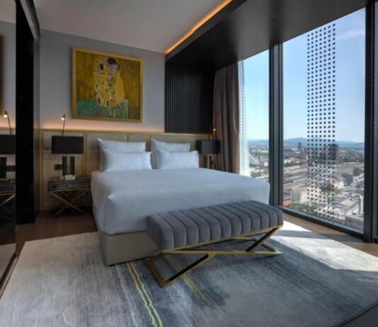 Cama em que Cristiano Ronaldo dormiu é leiloada por hotel que hospedou Portugal – Esportes
