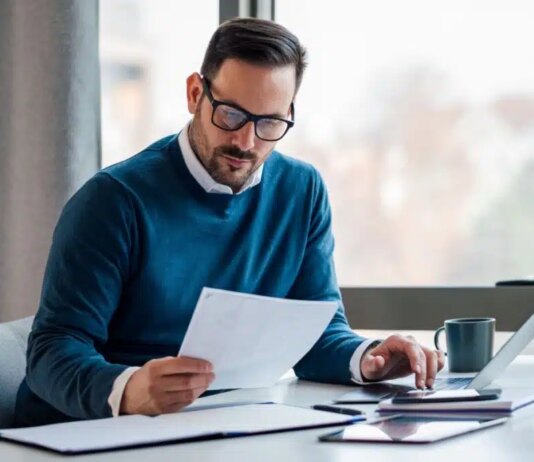 Descubra o que pequenos negócios podem aprender com grandes empresas