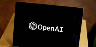 Primeiro dispositivo da OpenAI será um alto-falante portátil, sem tela, criado para ser um companheiro de IA